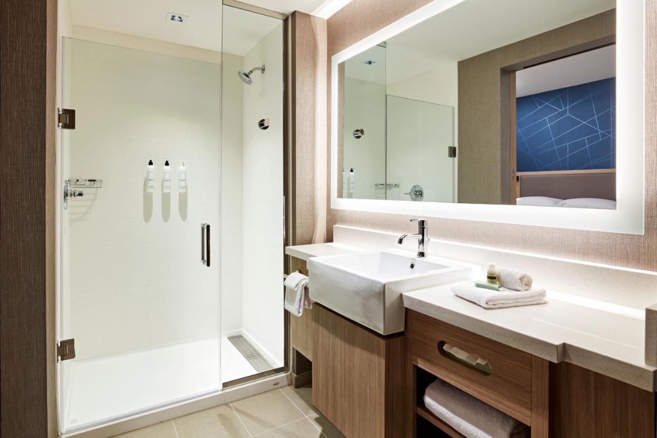 Springhill Suites By Marriott Los Angeles Downey Exterior foto